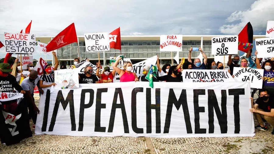 متظاهرون ضد بولسونارو في برازيليا في 17 يناير 2021