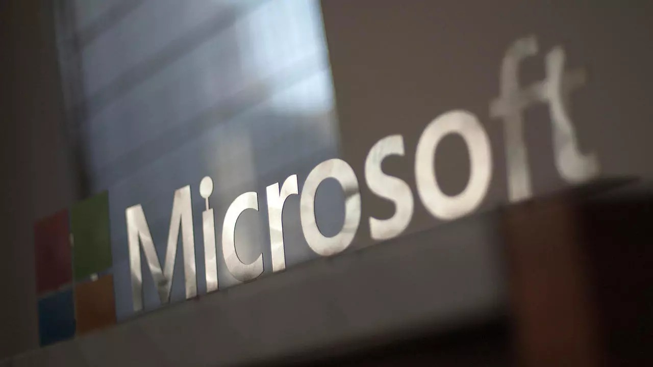 شعار لمايكروسوفت خلال فعالية في سان فرانسيسكو في 27 آذار 2014 جوش إيدلسون