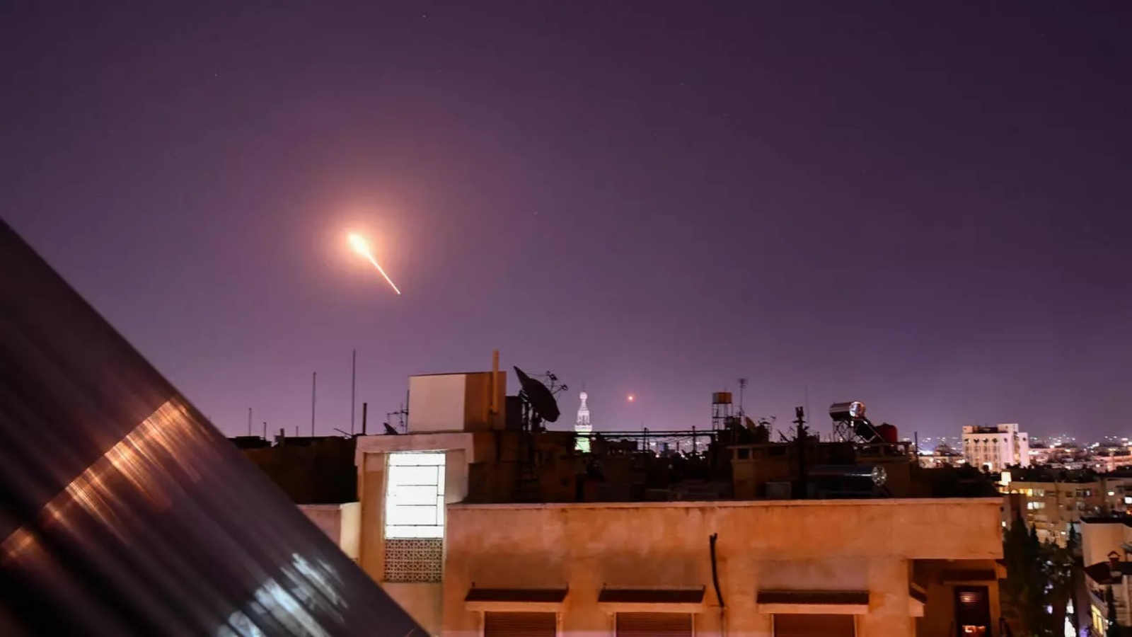 سوريا تعلن التصدي لصواريخ إسرائيلية في محيط دمشق 