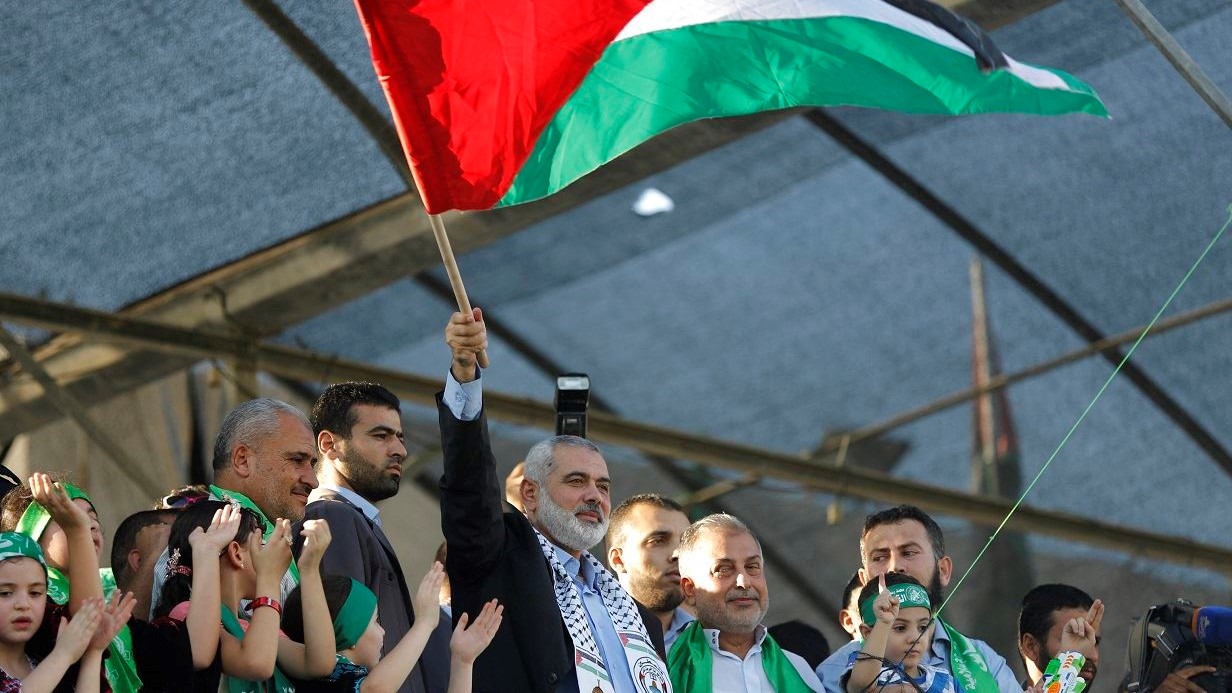 زعيم حماس في غزة إسماعيل هنية مشاركًا في تجمّع بالقطاع