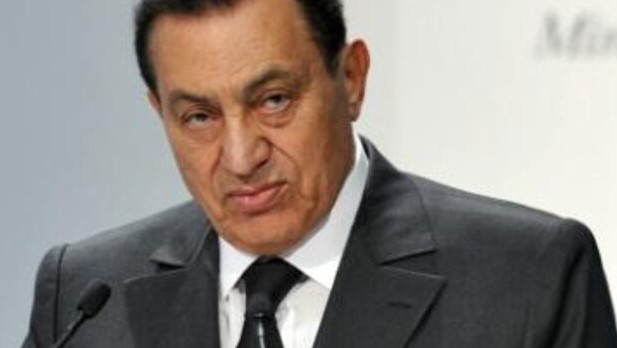 صورة من الارشيف للرئيس المصري الأسبق حسني مبارك في ميلانو بتاريخ 20 يوليو 2009