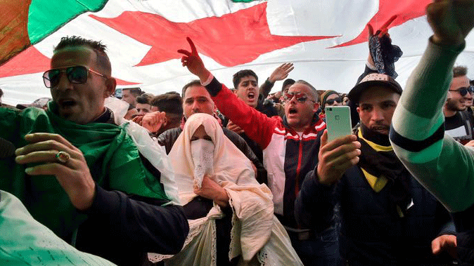 مسيرة جديدة للطلاب في الحراك الجزائري