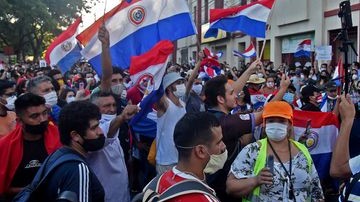 صورة للاحتجاجات الشعبية في باراغواي الجمعة
