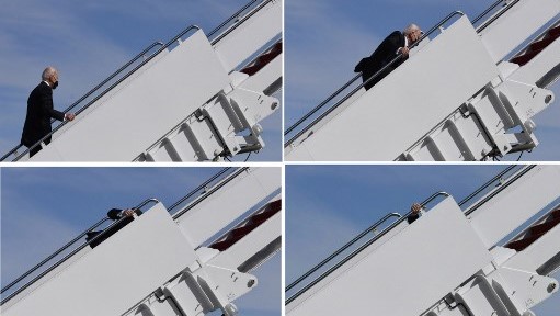 صورة مركبة لتعثر الرئيس الأميركي جو بايدن في أثناء صعوده سلم الطائرة الرئاسية الجمعة