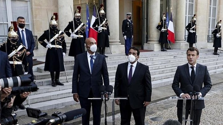 ماكرون خلال اعلان افتتاح السفارة الليبية في فرنسا