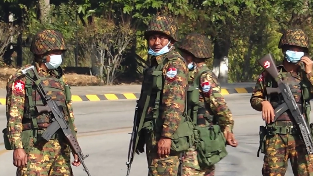 عناصر من الجيش البورمي