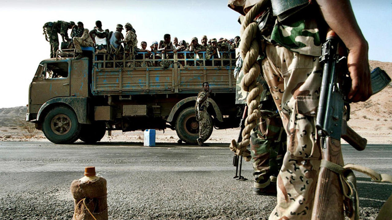 قوات تابعة للجيش الأريتيري قرب العاصمة أسمرة 