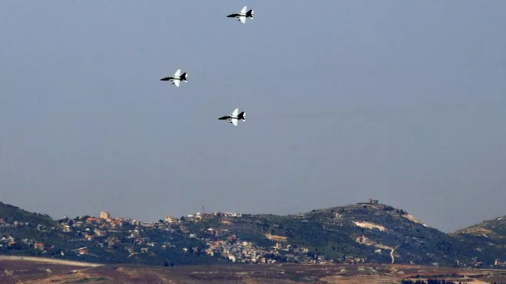 كثفت إسرائيل في الأعوام الأخيرة ضرباتها على مواقع للجيش السوري
