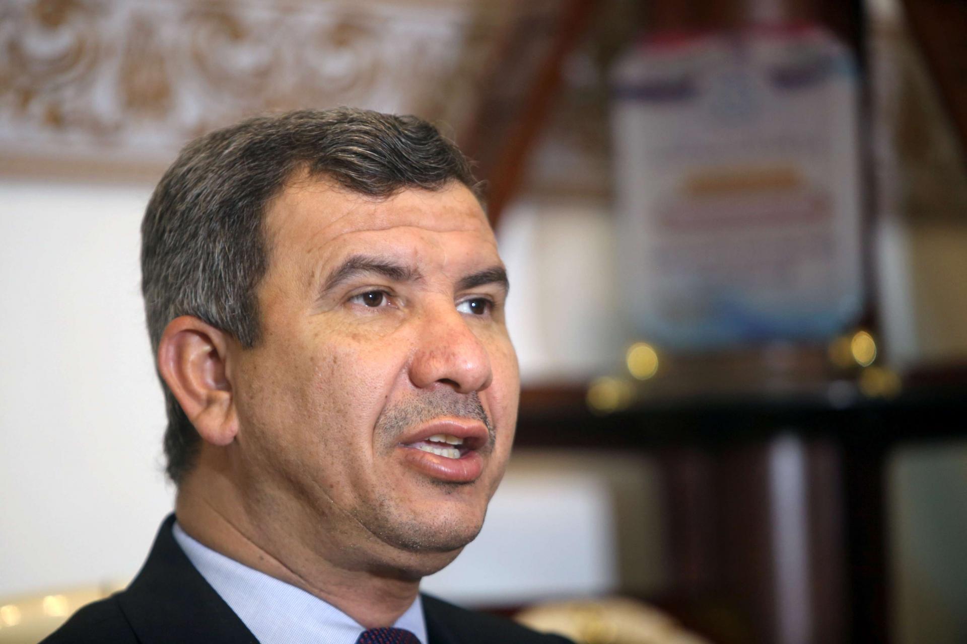 وزير النفط العراقي احسان عبد الجبار