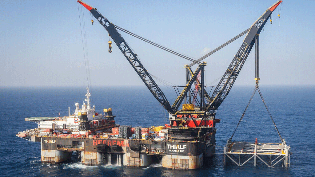 منصة في حقل إسرائيلي للغاز الطبيعي في البحر الأبيض المتوسط، بالقرب من مدينة قيسارية، 31 يناير 2019