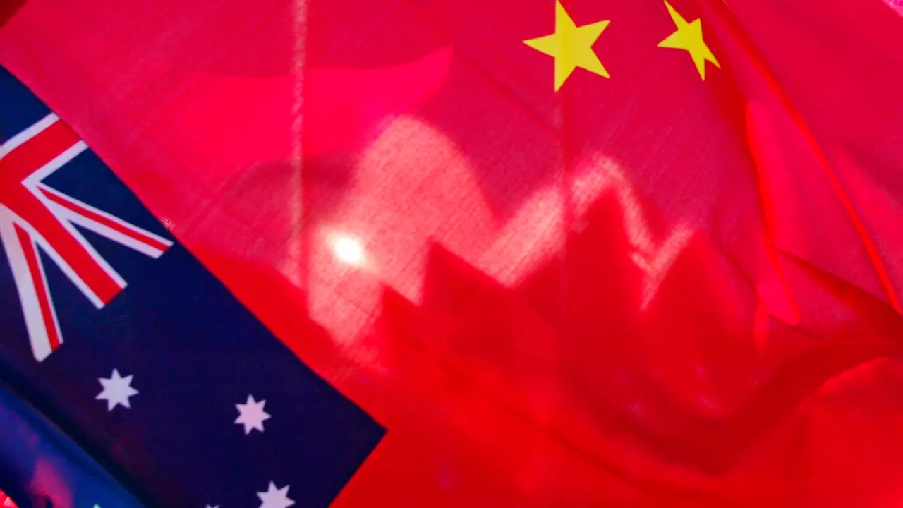 قالت الصين يوم الخميس إنها علقت اتفاقا اقتصاديا مع أستراليا ، في استجابة واضحة على ما يبدو لإلغاء كانبيرا اتفاقية الحزام والطريق للبنية التحتية.