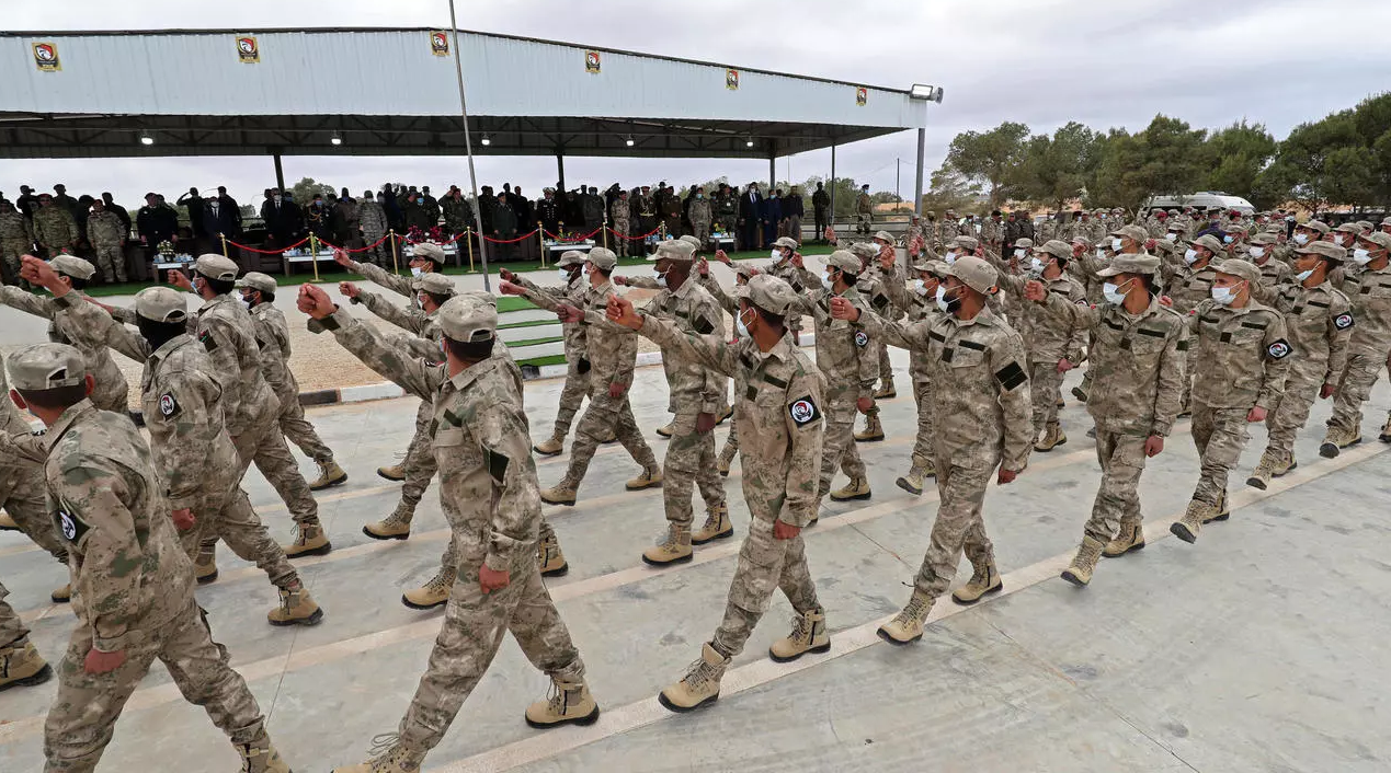 عناصر من القوات الخاصة الليبية تلقوا تدريبا من الجيش التركي خلال حفل تخرج في مدينة الخمس الساحلية شرق
