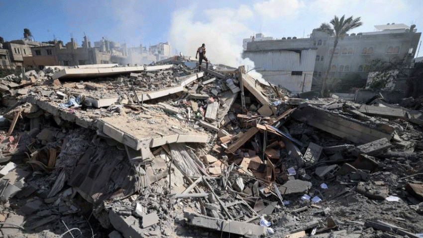 القصف الإسرائيلي أودى بحياة 12 على الأقل في غزة الليلة الماضية