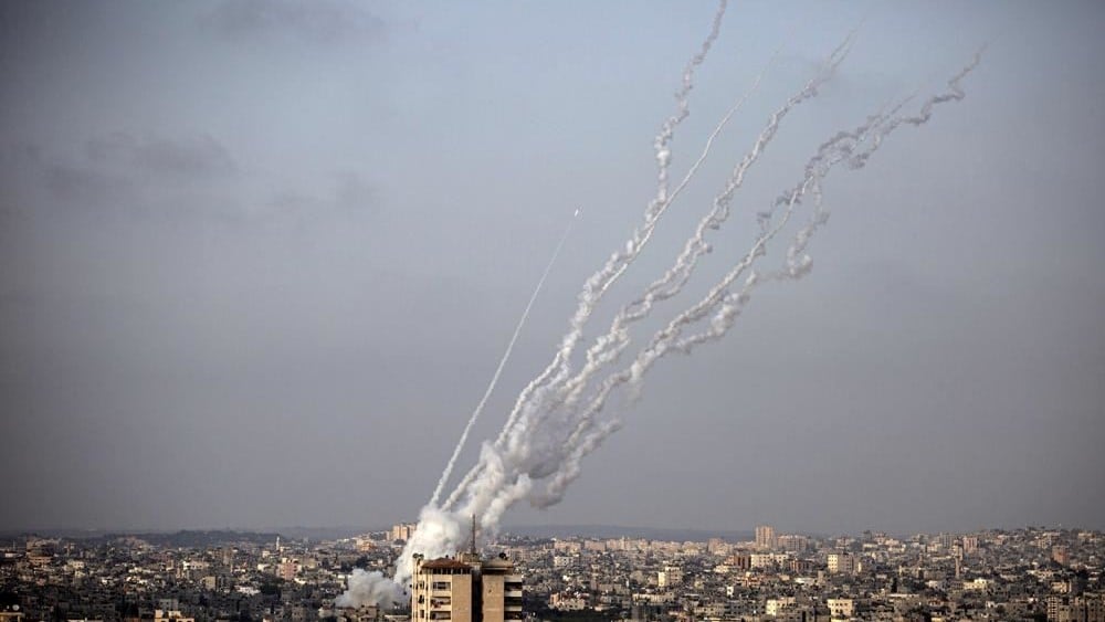 صواريخ تنطلق من غزة باتجاه العمق الإسرائيلي