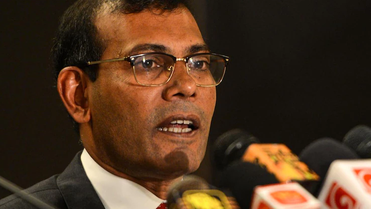 نشيد أول رئيس منتخب بطريقة ديموقراطية لجزر المالديف في 2008 