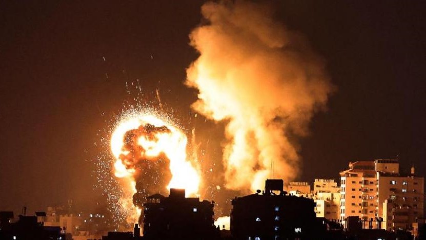 إسرائيل مستمرة في قصف غزة وقيادة حماس في القطاع تعرقل وقف النار