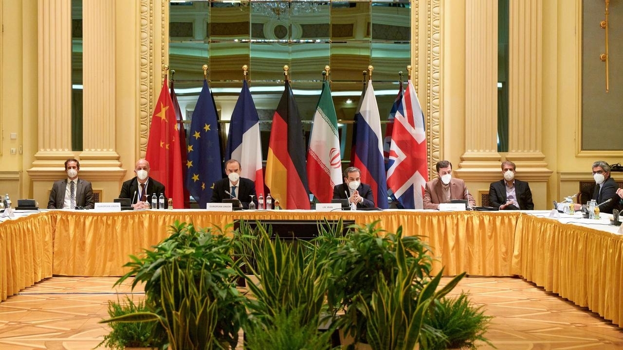 صورة نشرها وفد الاتحاد الأوروبي في فيينا بتاريخ 17 نيسان/ابريل 2021 تظهر ممثلي الدول الموقعة على الاتفاق النووي الإيراني Handout وفد الاتحاد الأوروبي في فيينا
