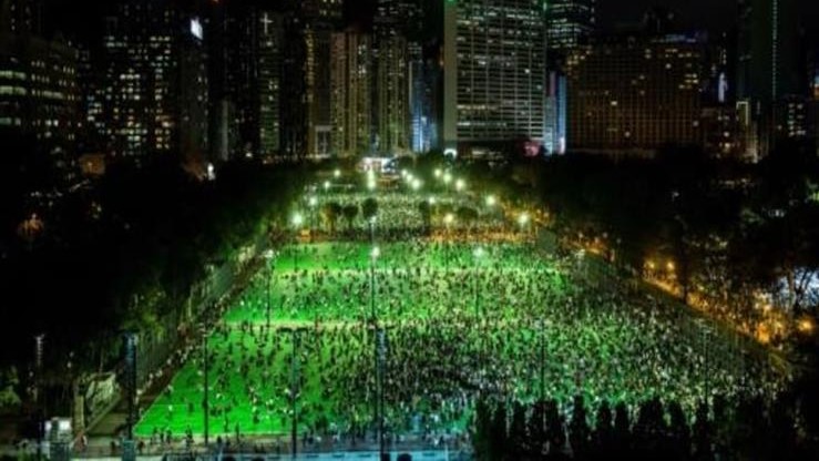 صورة من ارشيف 4 حزيران/يونيو 2020 لمراسم إحياء ذكرى ضحايا قمع تظاهرات تيان أنمين، في هونغ كونغ