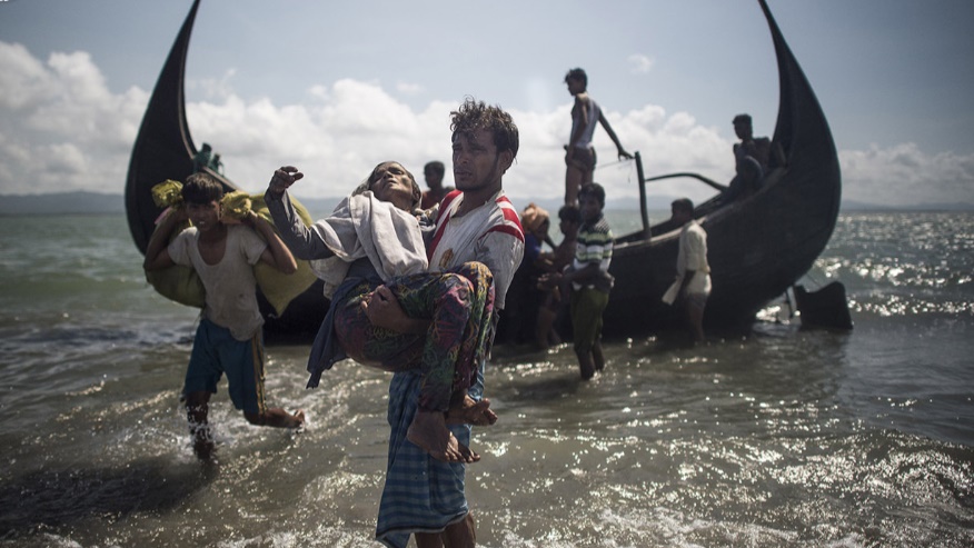 فر معظم اللاجئين من هجوم عسكري وحشي نفذه الجيش في بورما 
