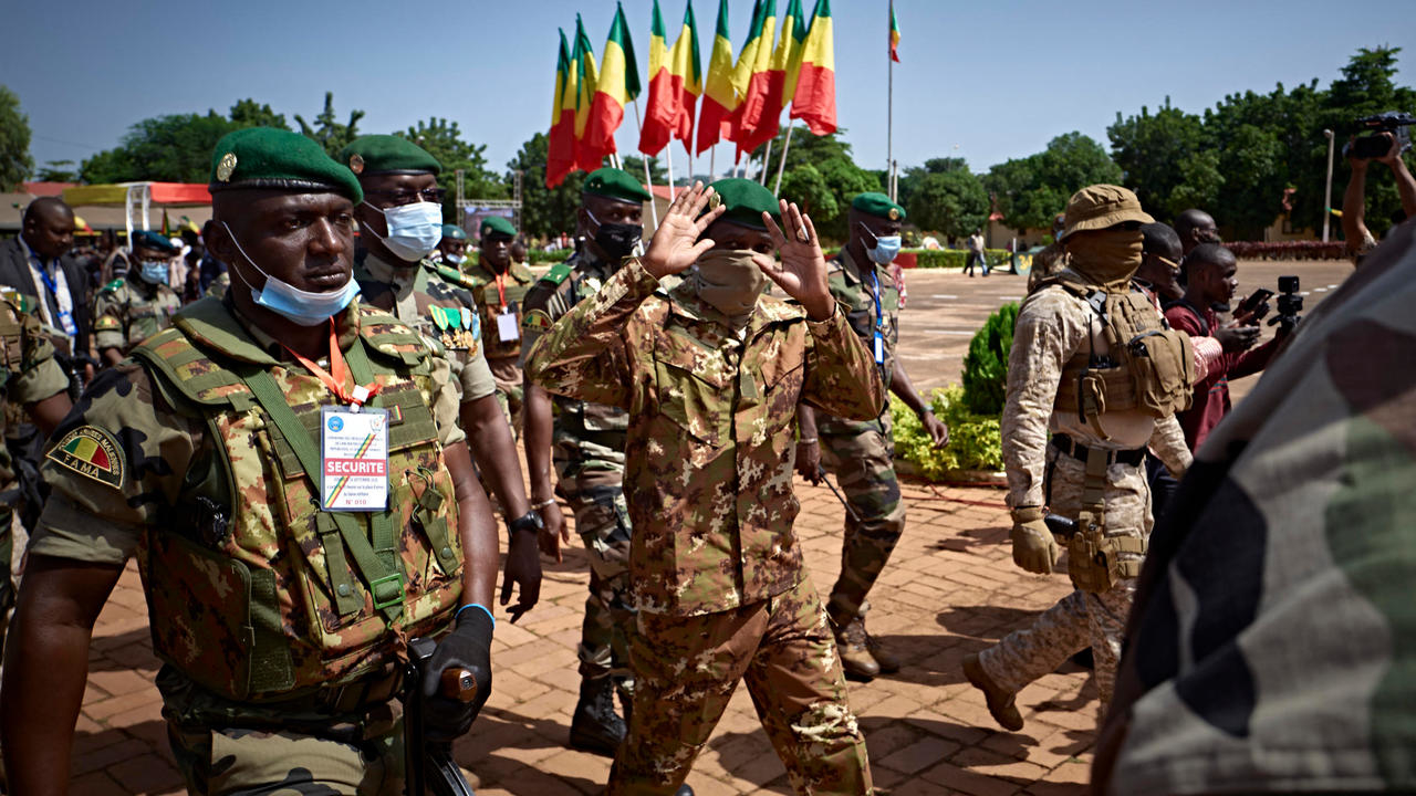 الكولونيل أسيمي غويتا، خلال الذكرى الستين لاستقلال مالي في باماكو ، 22 سبتمبر 2020