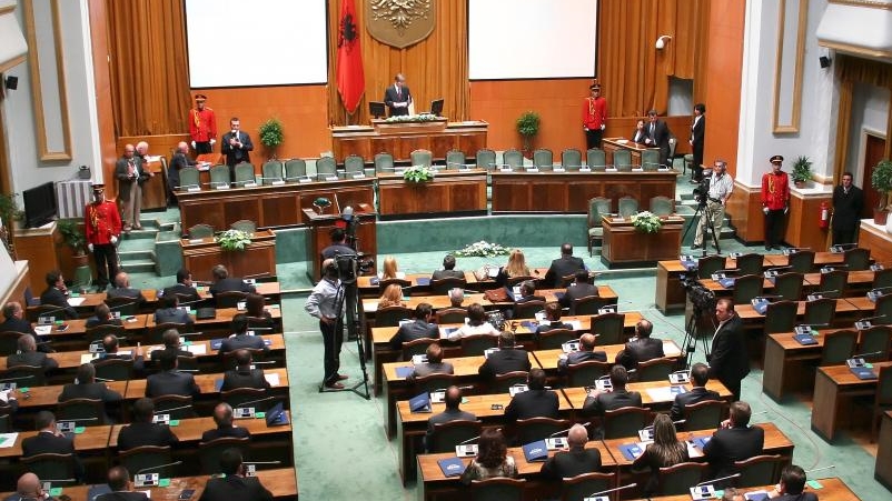  نواب البرلمان الألباني