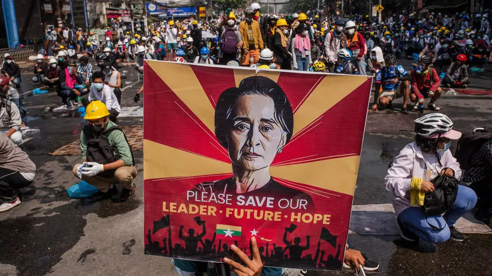 تظاهرة في رانغون ضد الانقلاب العسكري في بورما