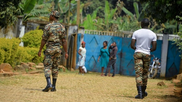 صورة أرشيفية لدورية جنود شمال غرب الكاميرون حيث تقطن الأقلية الناطقة باللغة الإنجليزية المطالبة بالانفصال.