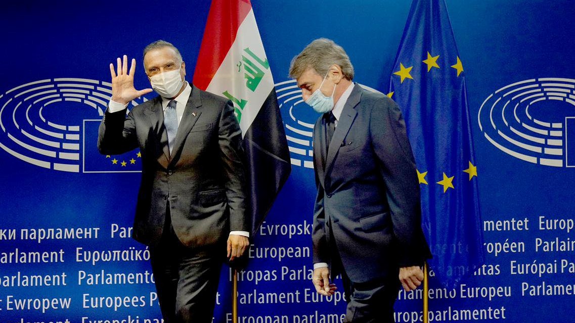 الكاظمي مجتمعًا في بروكسل الخميس مع رئيس البرلمان الاوروبي ديفيد ساسولي 