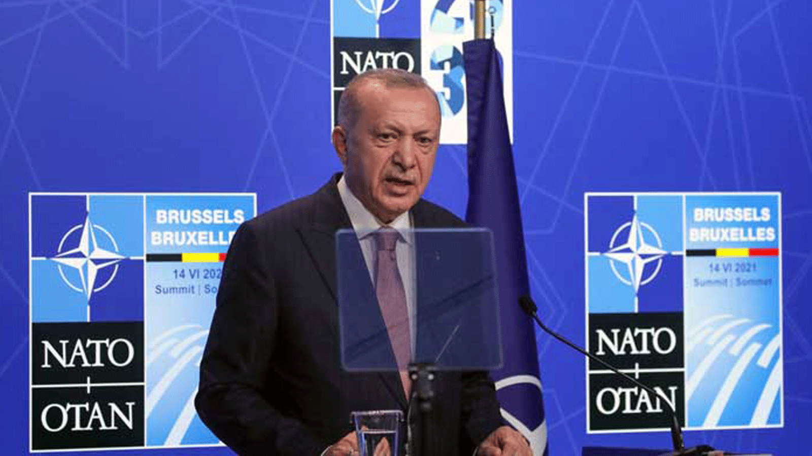 رئيس الجمهورية التركية رجب طيب أردوغان في مؤتمرٍ صحفي بعد قمة الناتو في مقر منظمة حلف شمال الأطلسي في بروكسل بتاريخ 14 حزيران/ يونيو 2021
