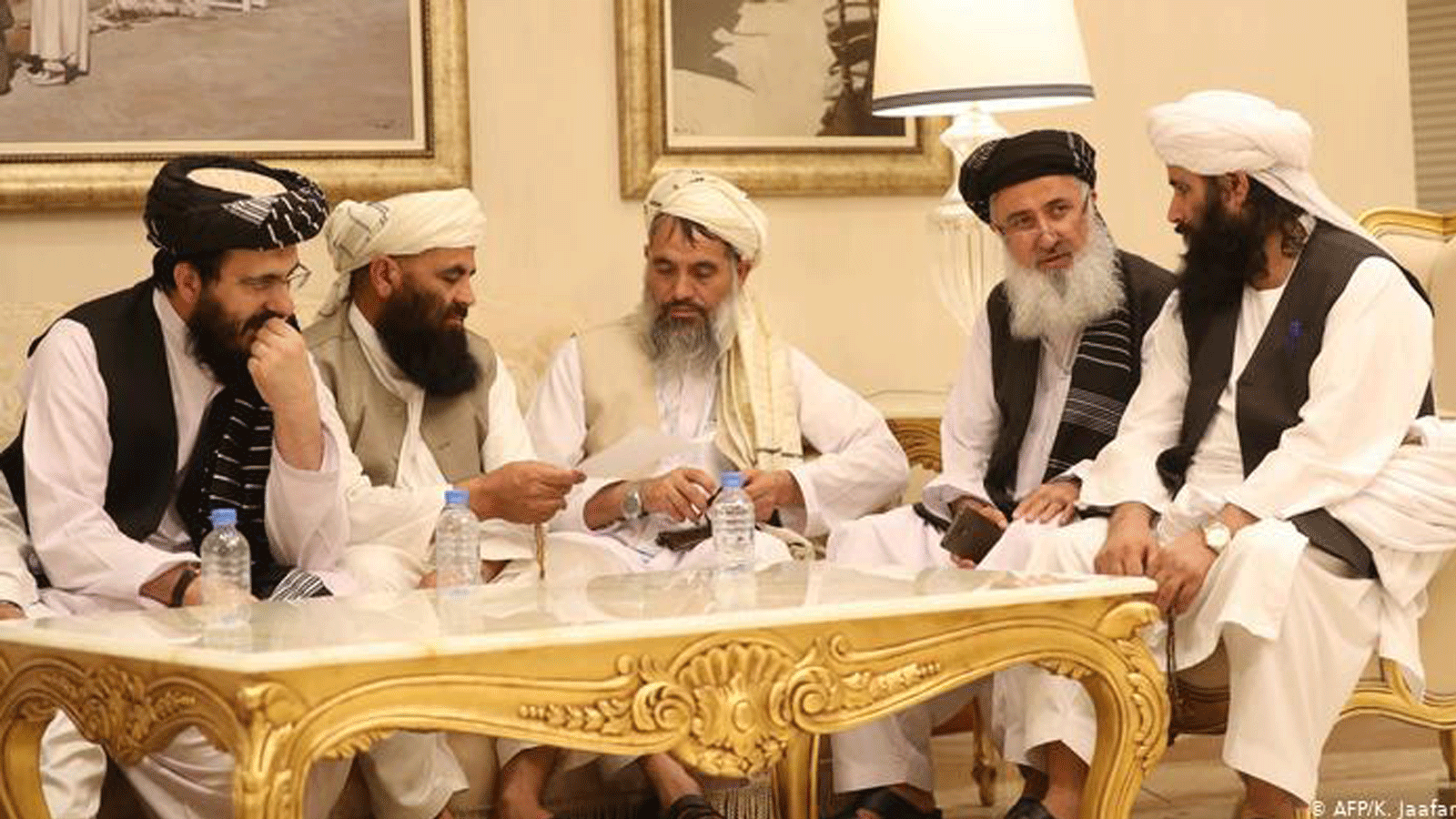 ممثلو طالبان ومندوبون أفغان خلال المحادثات التي استمرت يومين في الدوحة بتاريخ 9 تموز/يوليو 2019