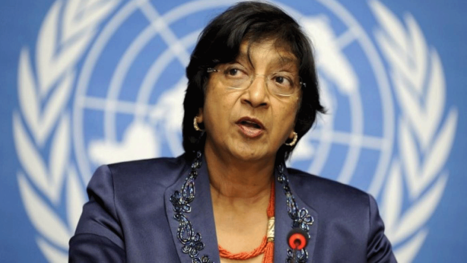 المفوضة السابقة لحقوق الإنسان في الأمم المتحدة نافي بيلاي تتحدث في جنيف عام 2011 