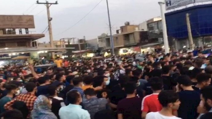 صورة لانتفاضة العطشى في الأهواز نشرها موقع المجلس الوطني للمقاومة الإيرانية