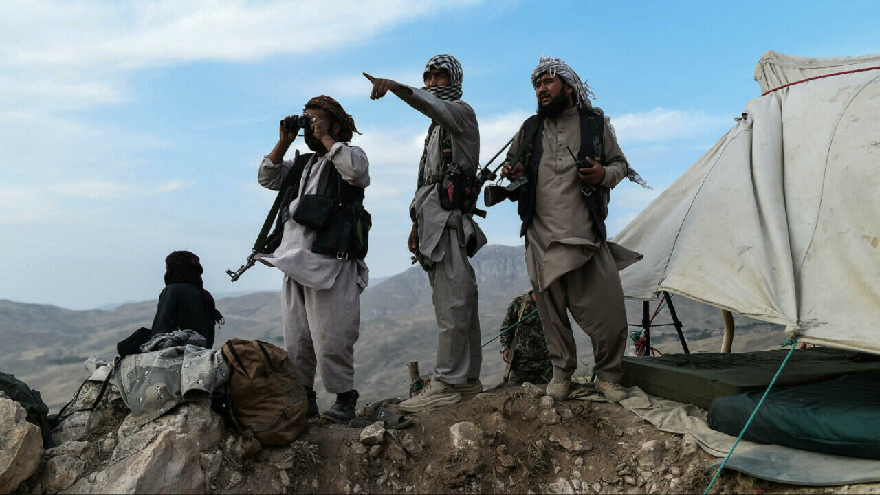 لم تتمكن القوات الأفغانية من الصمود في وجه طالبان ولم تعد تسيطر سوى على عواصم الولايات والمحاور الرئيسية