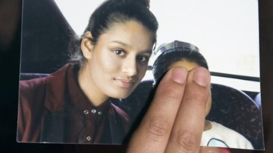 صورة لشميمة بيغوم عرضتها شقيقتها الكبرى خلال مقابلة مع وسائل الإعلام في وسط لندن في 22 فبراير 2015 