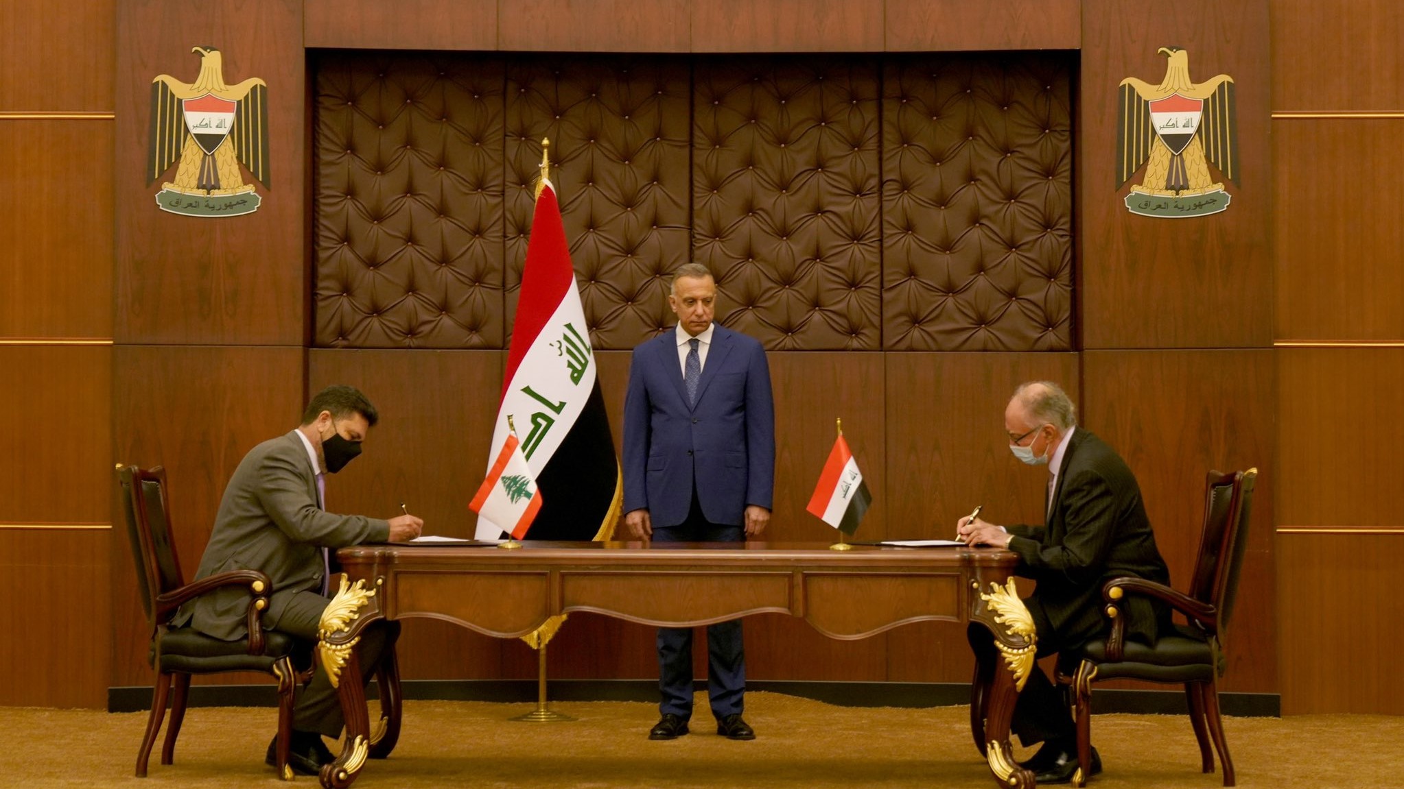 رئيس مجلس الوزراء العراقي يرعى مراسم توقيع اتفاق مع لبنان في 24 يوليو 2021 لبيع مليون طن من مادة زيت الوقود الثقيل بالسعر العالمي، على ان يكون السداد بالخدمات والسلع