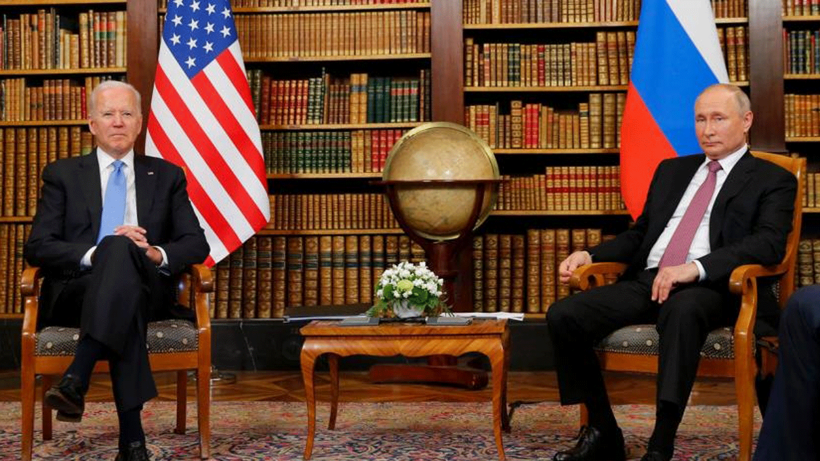 الرئيس الأميركي جو بايدن (إلى اليسار) والرئيس الروسي فلاديمير بوتين(أرشيفية)