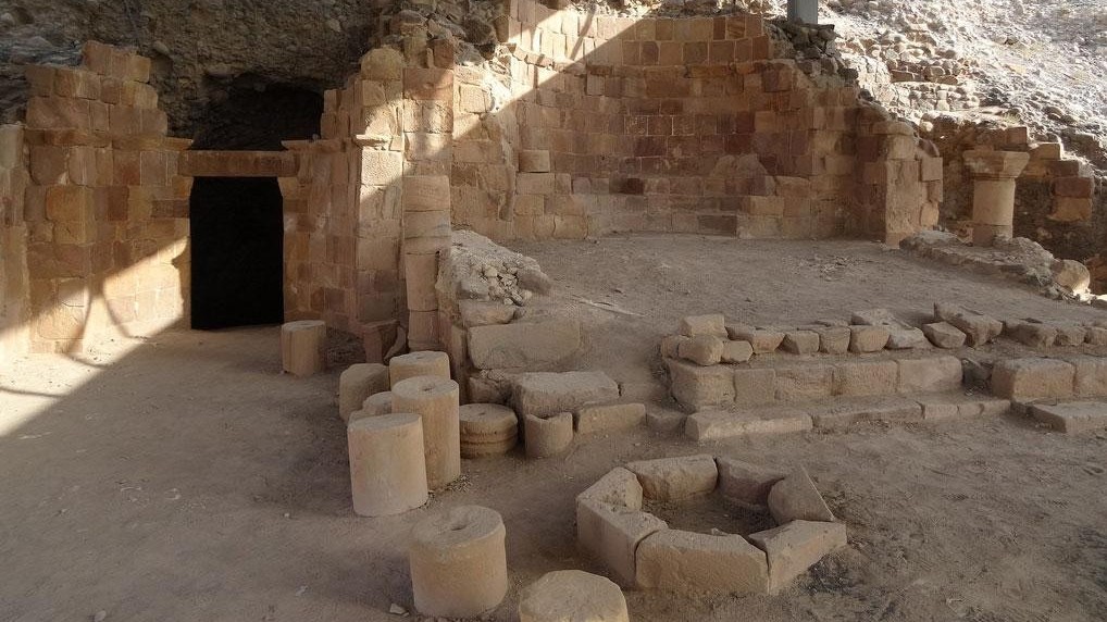 من الآثار المكتشفة في الأغوار الجنوبية بالمملكة الأردنية