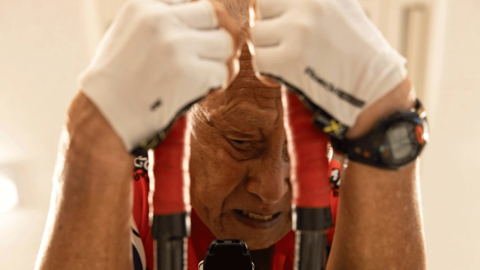 هيرومو إينادا يأمل بأن ينافس في بطولة العالم للرجل الحديد العام المقبل عن عمر التسعين