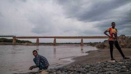 العثور على أكثر من 40 جثة طافية في النهر الممتد بين السودان وإثيوبيا