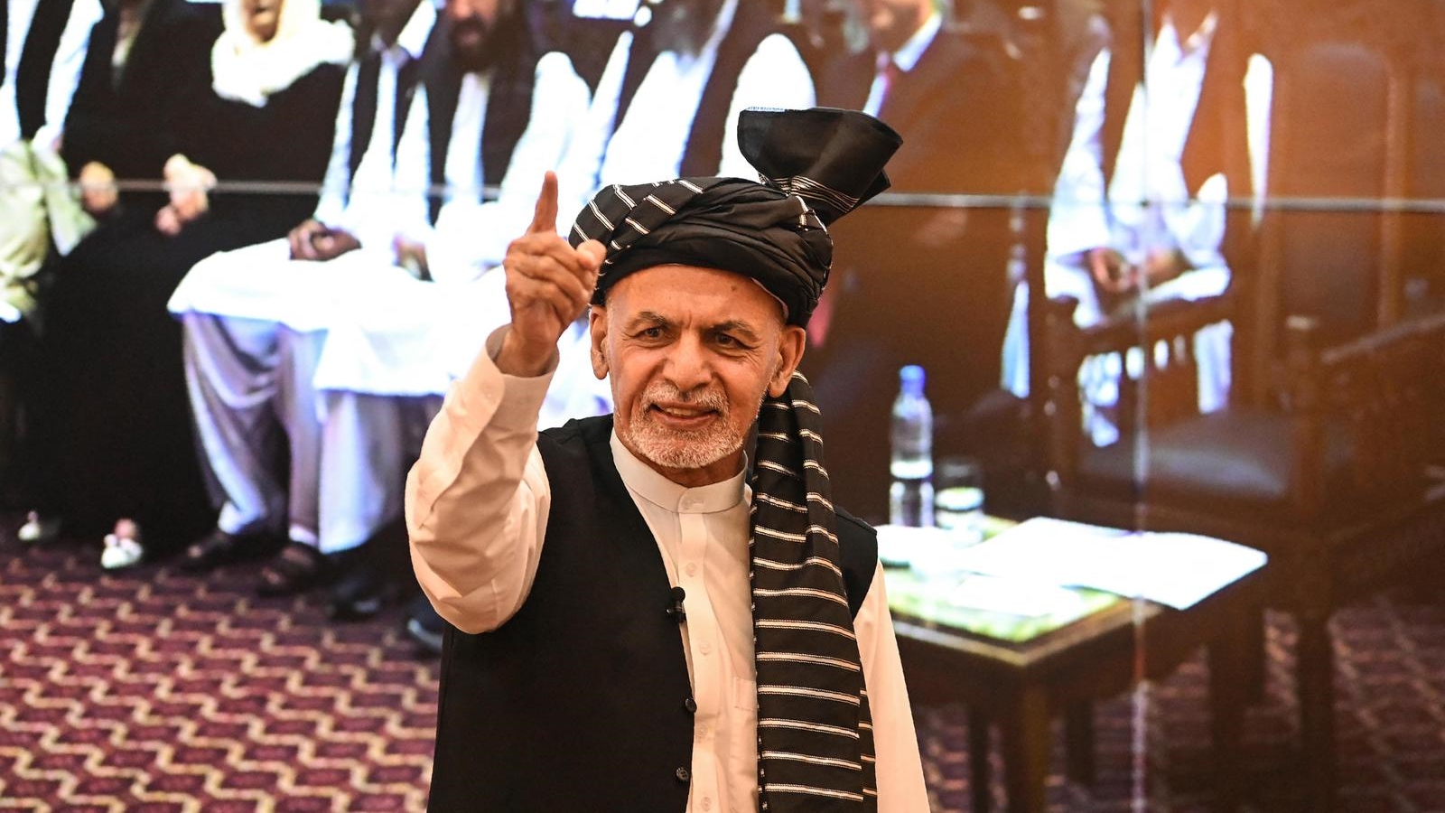 الرئيس الأفغاني أشرف غني في القصر الرئاسي في كابول، 4 آب/ أغسطس 2021.