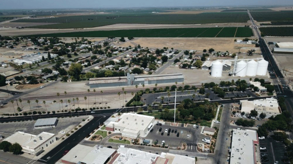 صورة جوية لمدينة كوركوران في كاليفورنيا، الولايات المتحدة