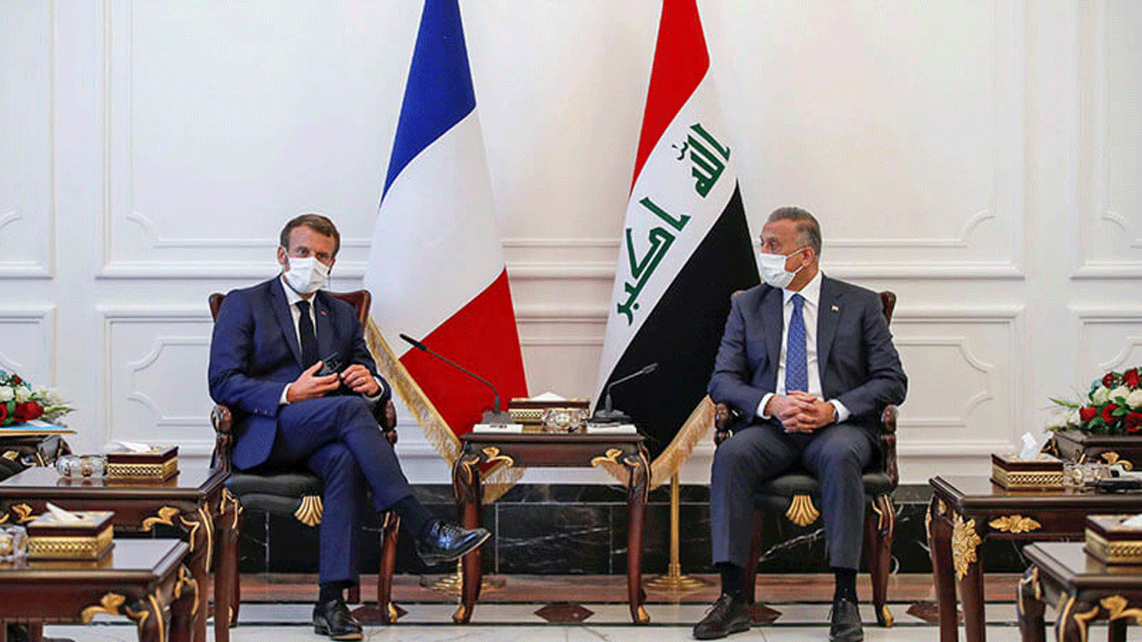 رئيس الوزراء العراقي مصطفى الكاظمي والرئيس الفرنسي إيمانويل ماكرون (أرشيفية)