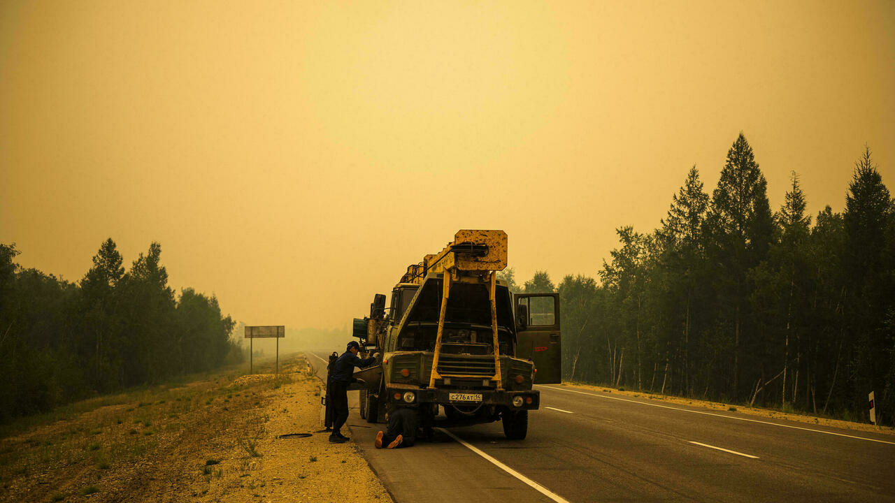 ضباب دخان في أجواء سيبيريا جراء حرائق الغابات في 27 تموز/يوليو 2021