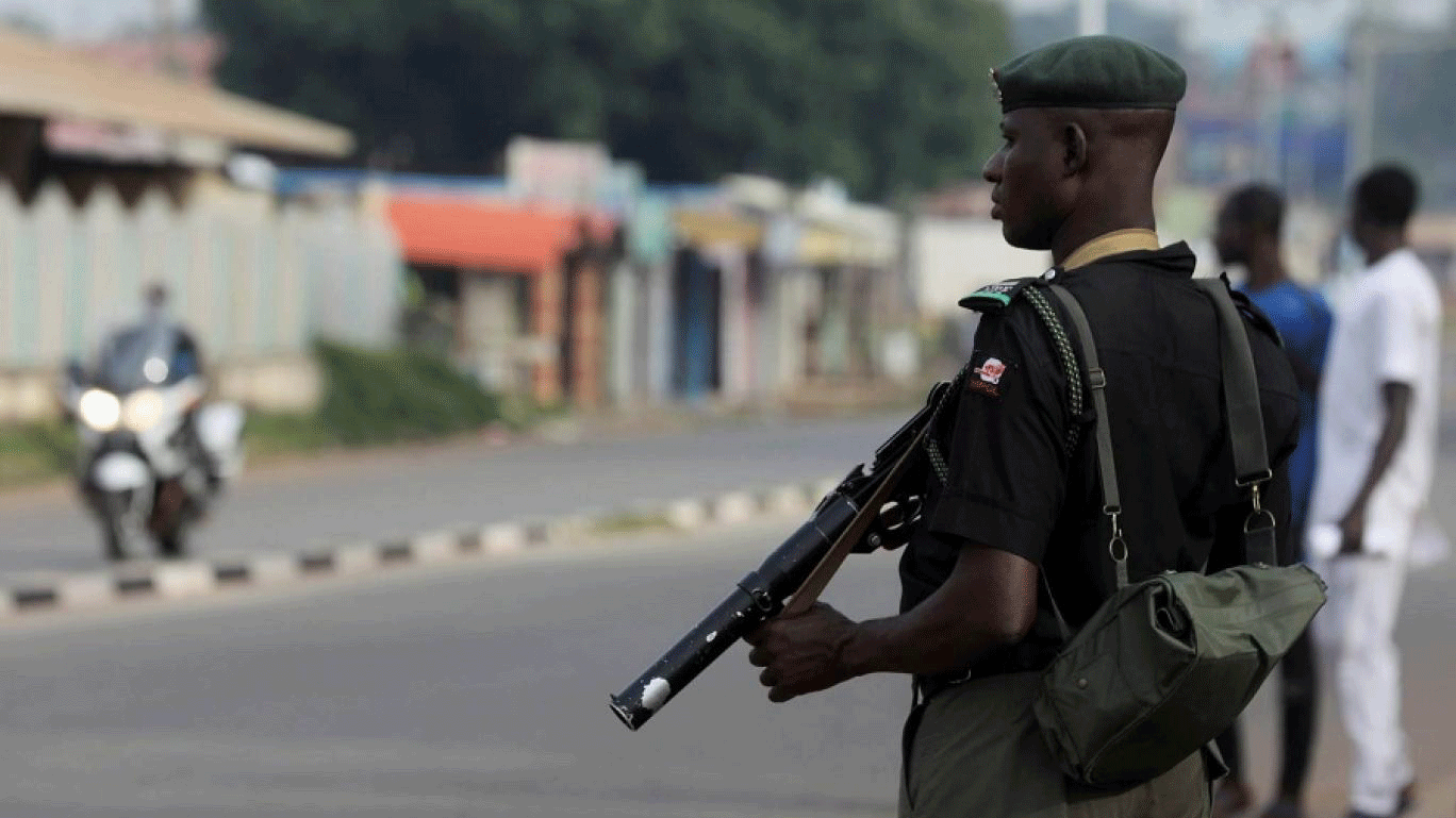 تنشط في شمال غرب نيجيريا ووسطها عصابات إجرامية مدججة بالسلاح فيما يتم خطف العمال الأجانب بين فترة وأخرى مقابل فديات