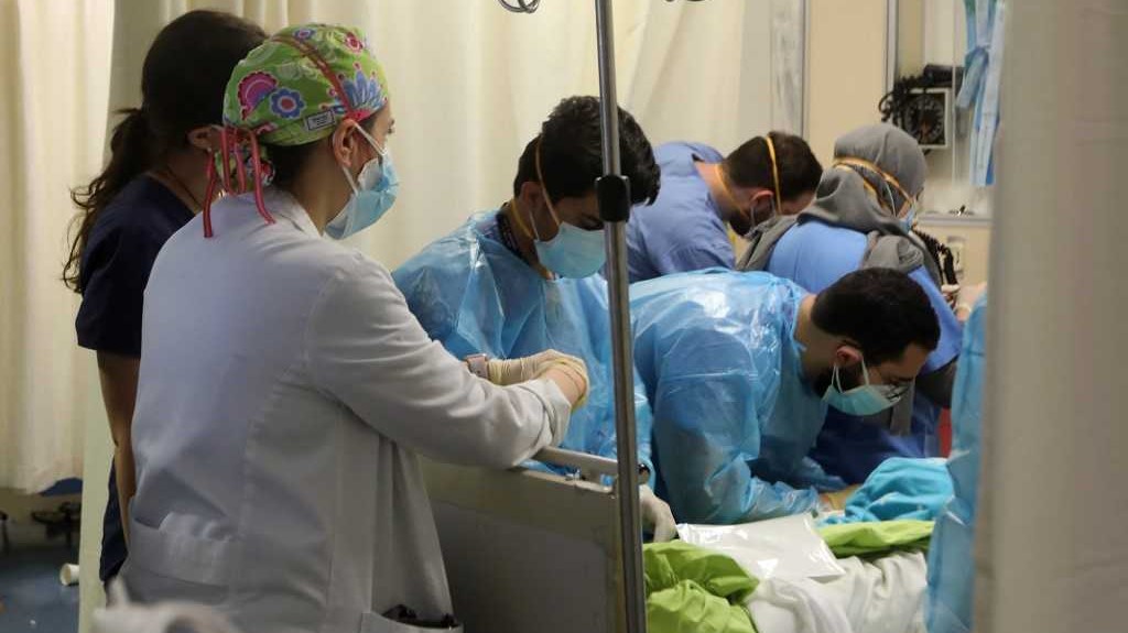 القطاع الصحي اللبناني على حافة الانهيار الكامل بسبب الأزمات الاقتصادية المتلاحقة
