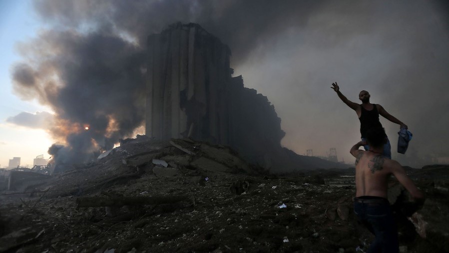 صورة من الأرشيف لتفجير مرفأ بيروت في 4 أغسطس 2020