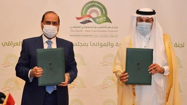 وزيرا النقل العراقي والسعودي هقب توقيعهما الخميس 2 سبتمبر 2021 اتفاق للنقل الحري والبري