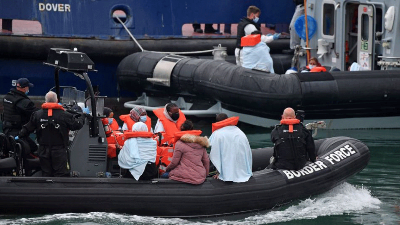 صورة أرشيفية لوصول مهاجرين لميناء دوفر الانكليزي