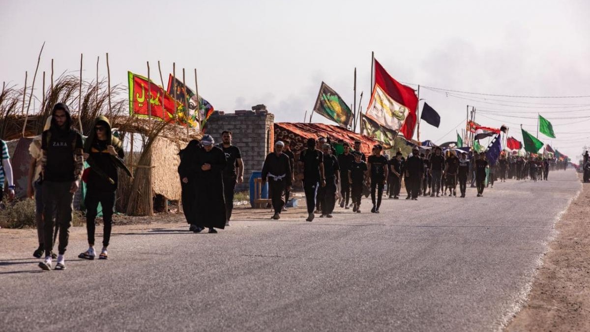 عراقيون يتوجهون من البصرة الى كربلاء الاحد 19 أيلول سبتمبر 2021 للمشاركة في اربعينية الامام الحسن (العتبة العباسية)