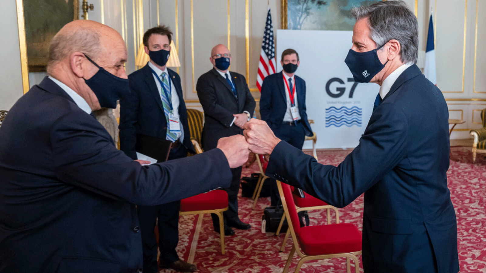 وزير الخارجية أنطوني بلينكين يلتقي بوزير الخارجية الفرنسي جان إيف لو درين في لندن/ المملكة المتحدة، في 4 أيار/ مايو 2021. صورة من إعلام وزارة الخارجية الأميركية)